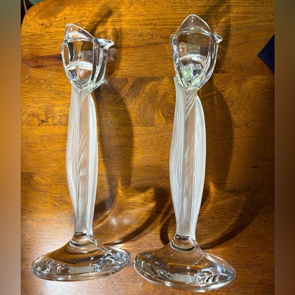 Mikasa-Aria Tulip Candleholders Lead Crystal Frosted 8" Leaves&Tulip. Like new! - Picture 9 of 10
